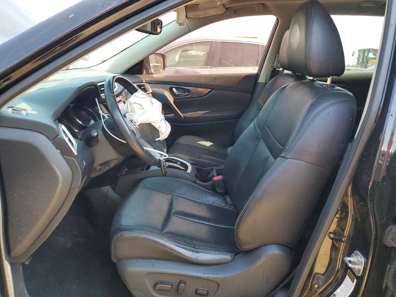 2015 NISSAN ROGUE