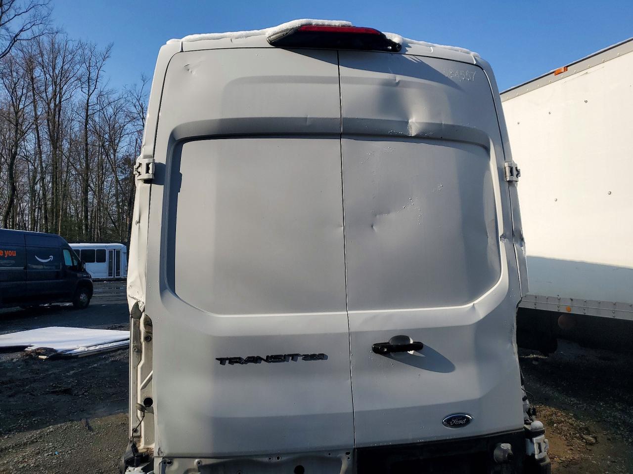2022 FORD TRANSIT T-