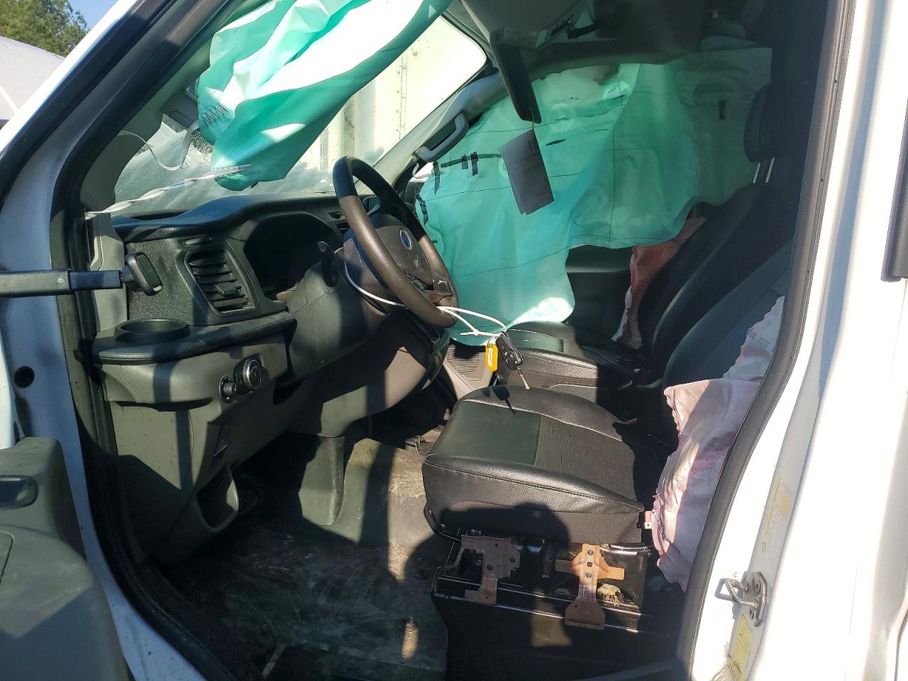 2022 FORD TRANSIT T-