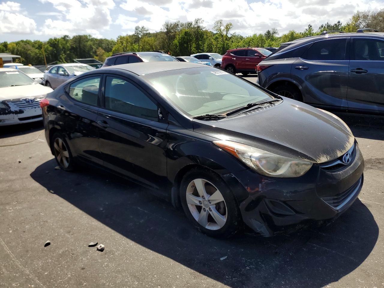 2013 HYUNDAI ELANTRA