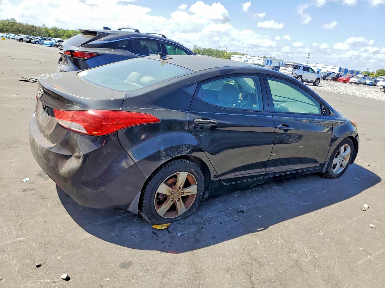 2013 HYUNDAI ELANTRA