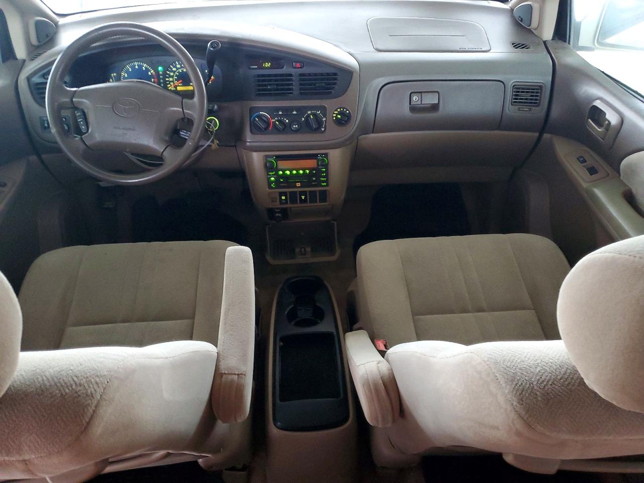 2002 TOYOTA SIENNA