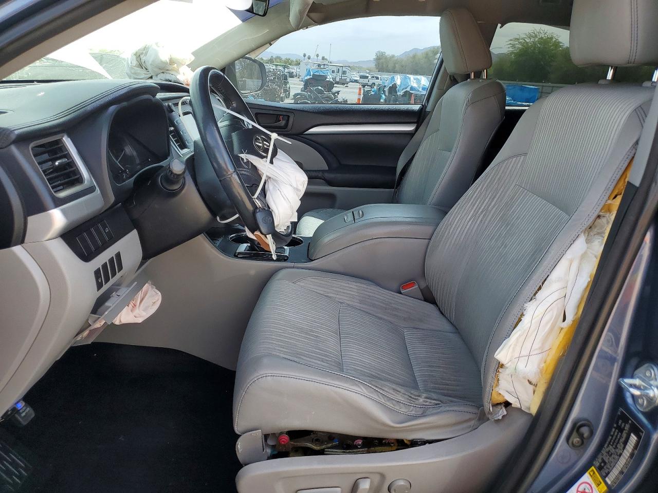 2014 TOYOTA HIGHLANDER