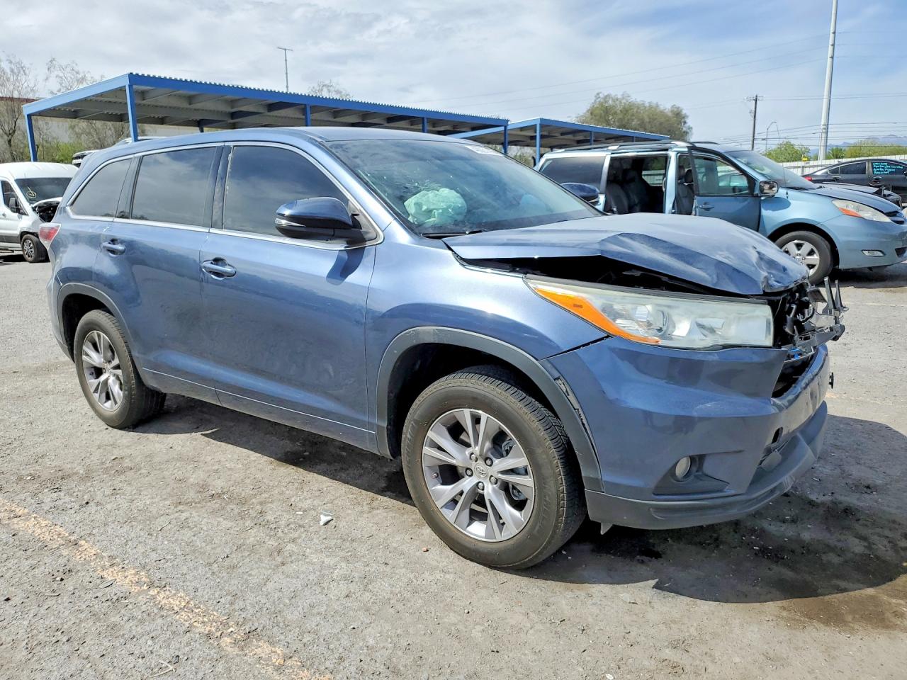 2014 TOYOTA HIGHLANDER