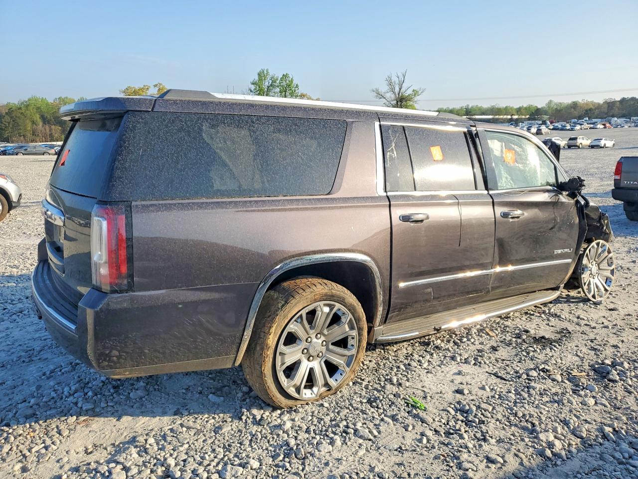 2016 GMC YUKON
