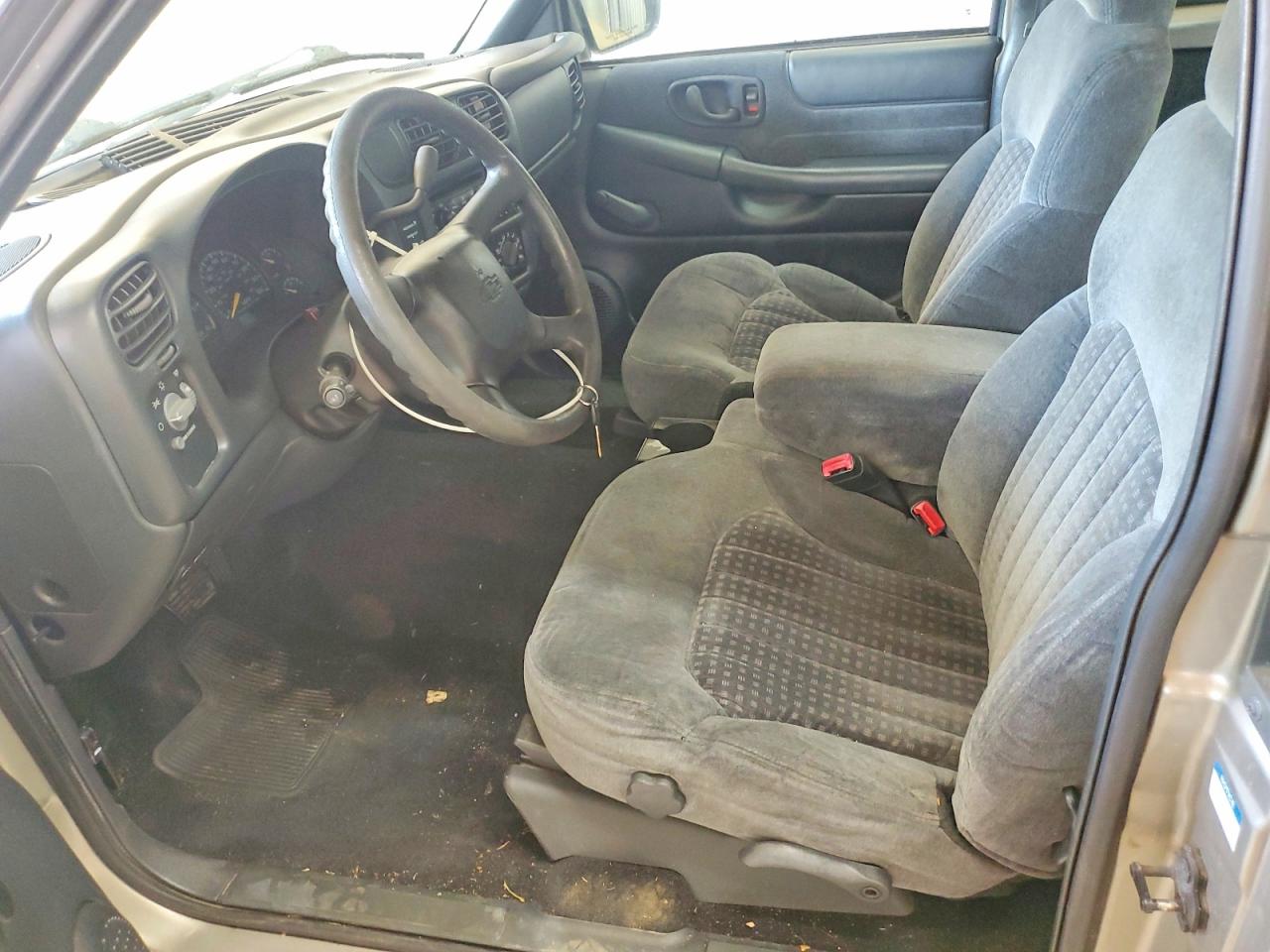 2000 CHEVROLET S10