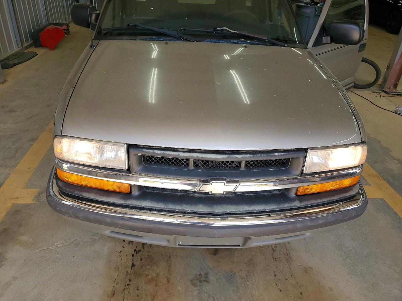 2000 CHEVROLET S10