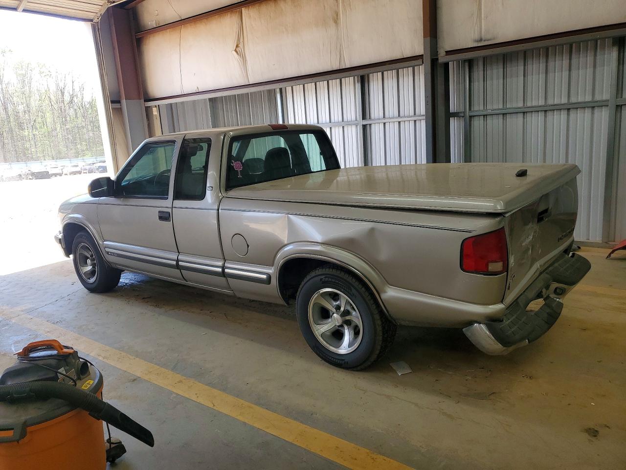 2000 CHEVROLET S10