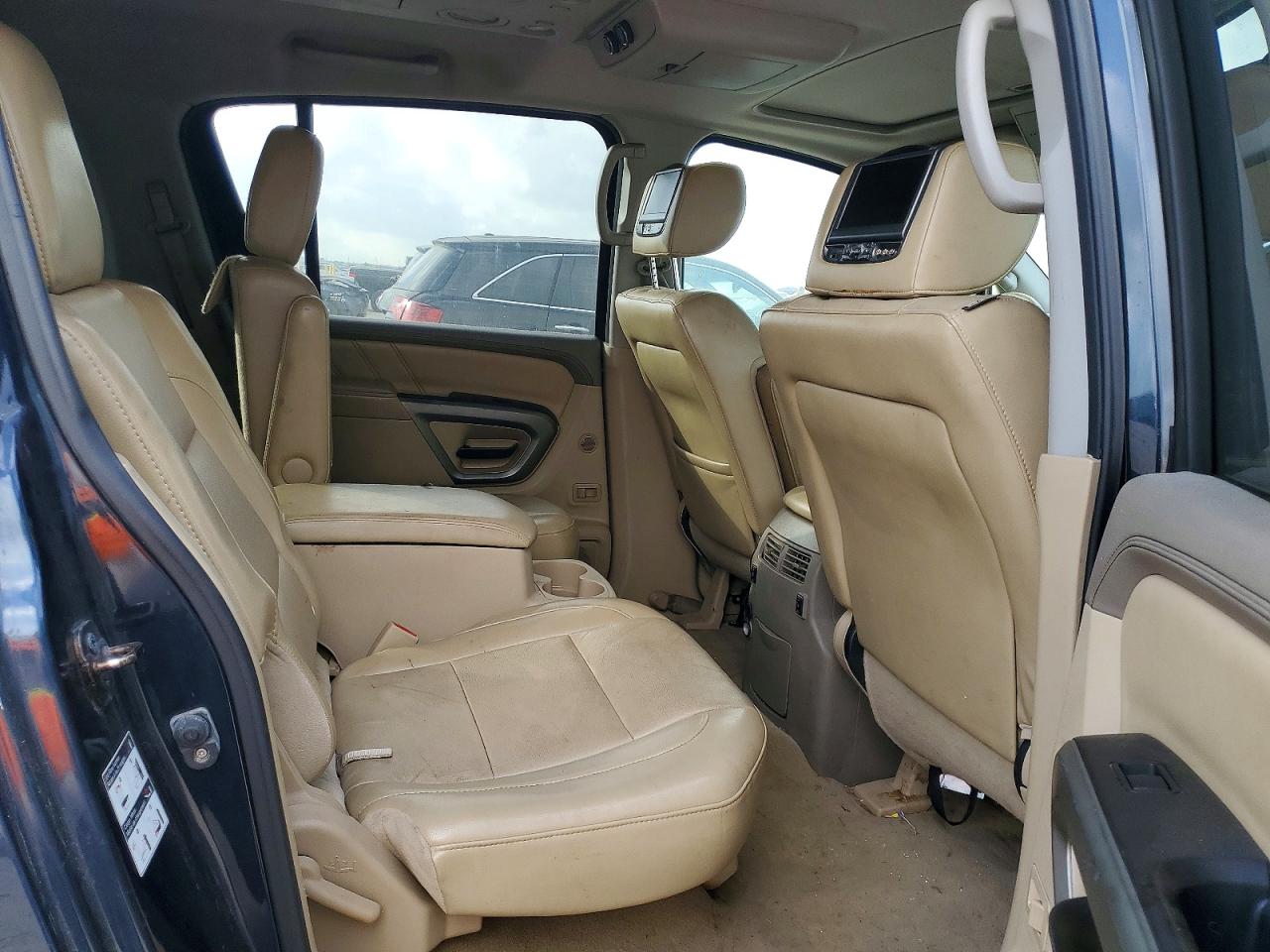 2015 NISSAN ARMADA