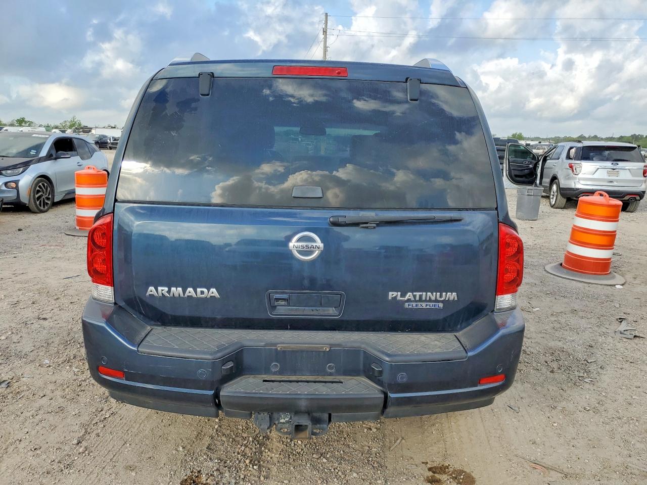 2015 NISSAN ARMADA