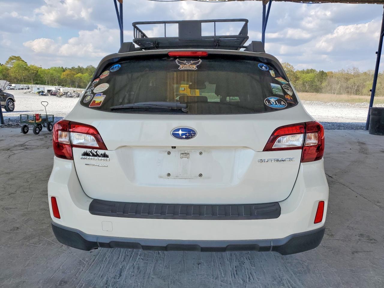 2015 SUBARU OUTBACK