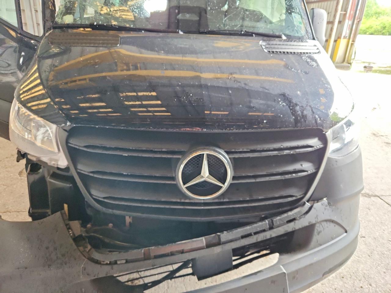 2025 MERCEDES-BENZ SPRINTER