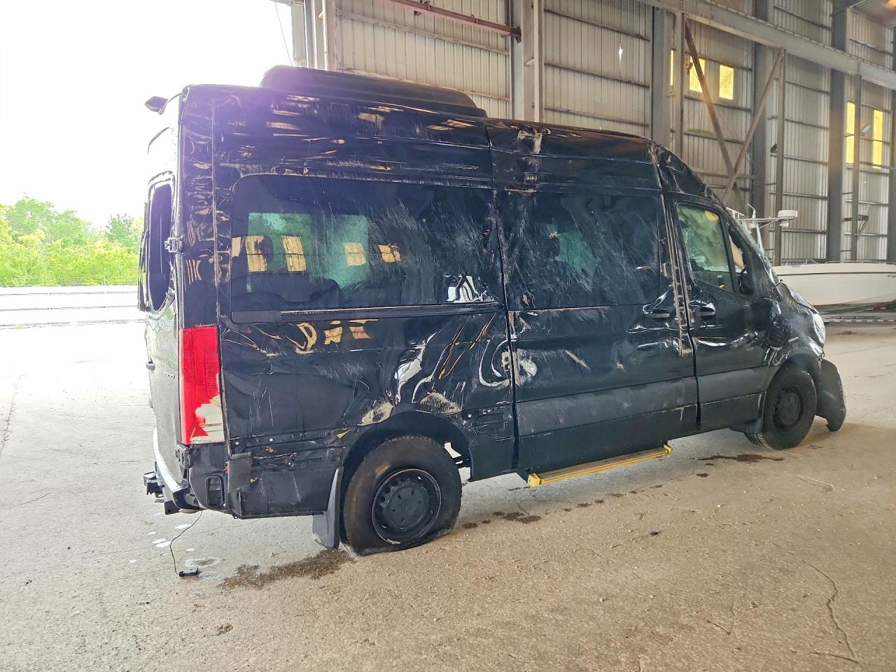 2025 MERCEDES-BENZ SPRINTER