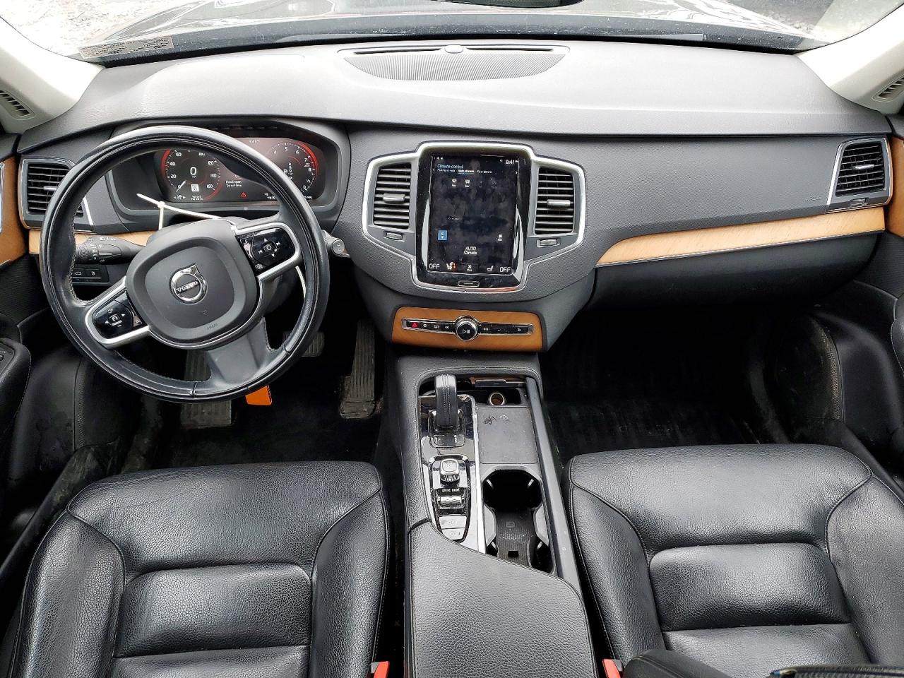 2021 VOLVO XC90