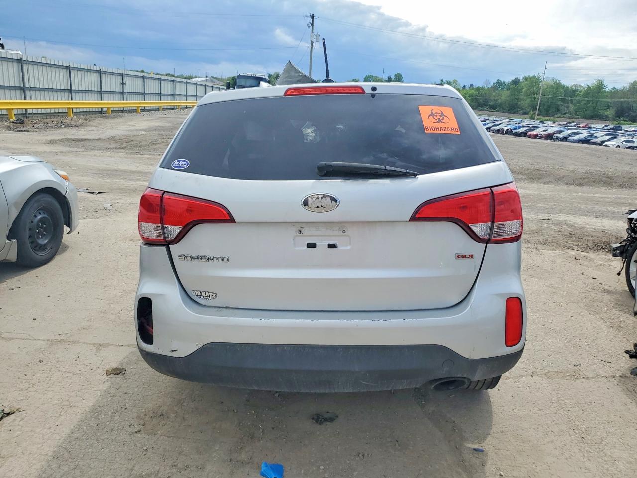 2014 KIA SORENTO