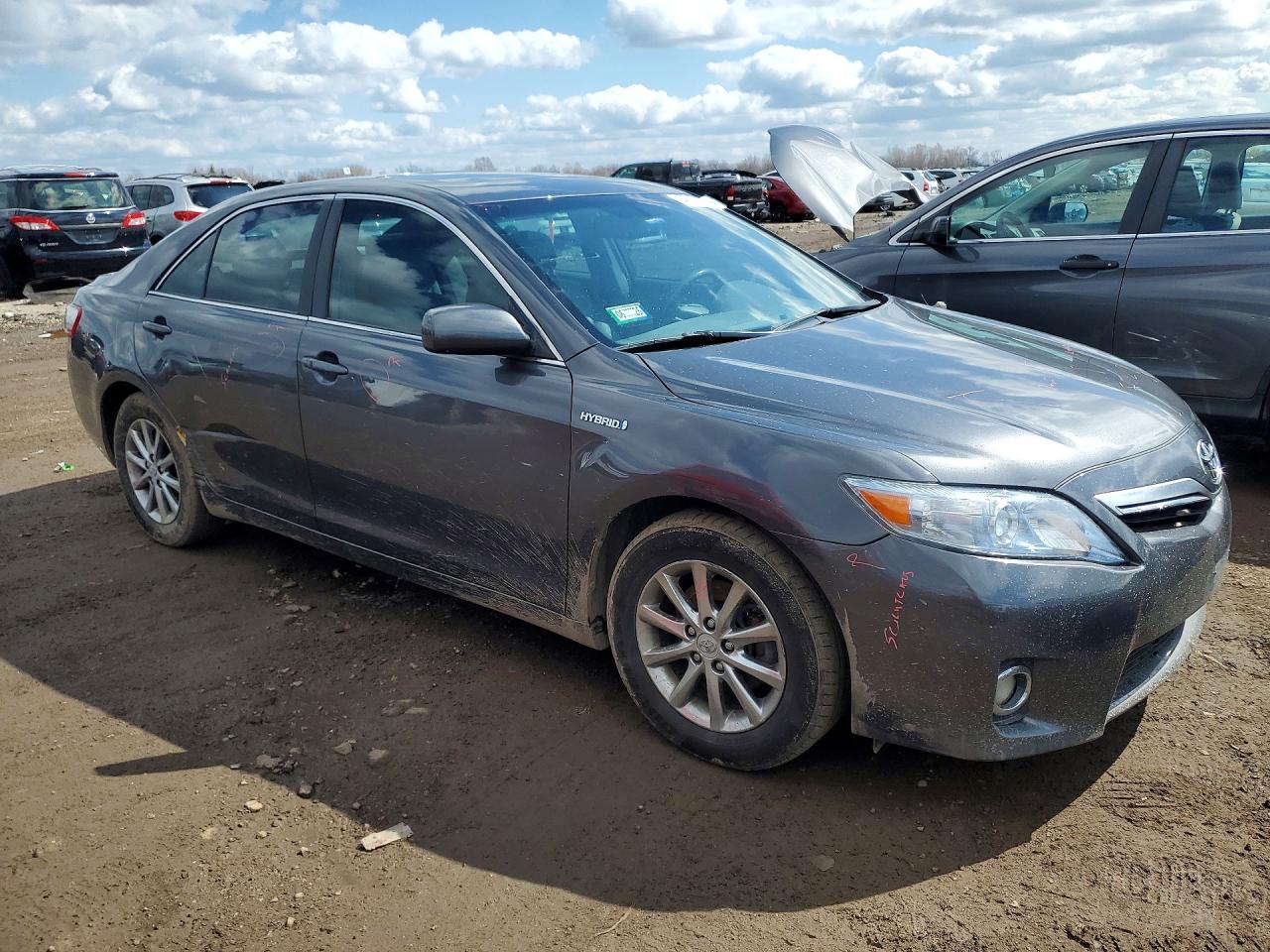 2011 TOYOTA CAMRY SOLA
