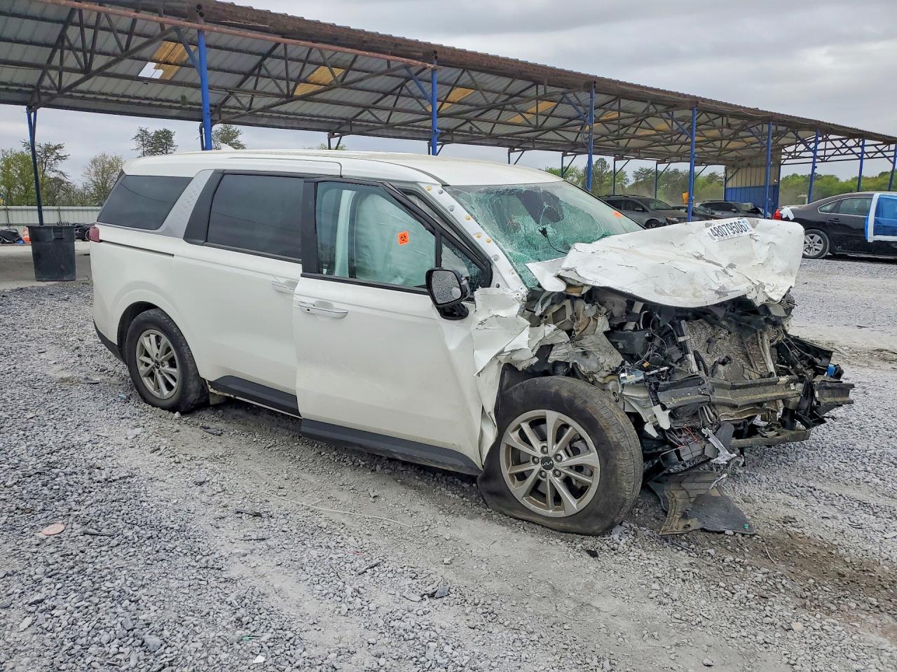 2022 KIA CARNIVAL L