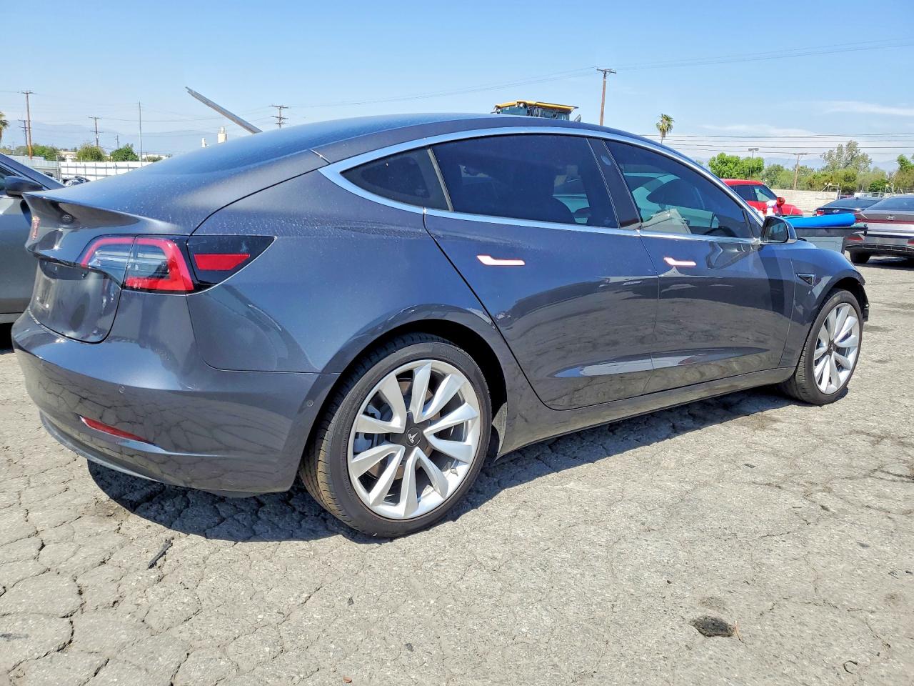 2018 TESLA MODEL 3