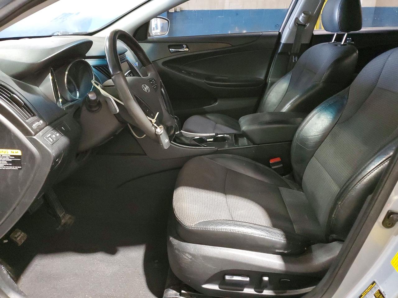 2012 HYUNDAI SONATA