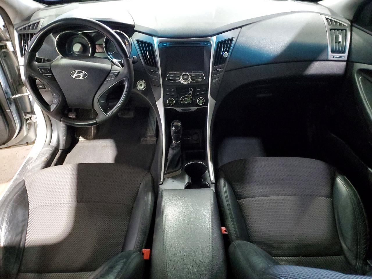 2012 HYUNDAI SONATA