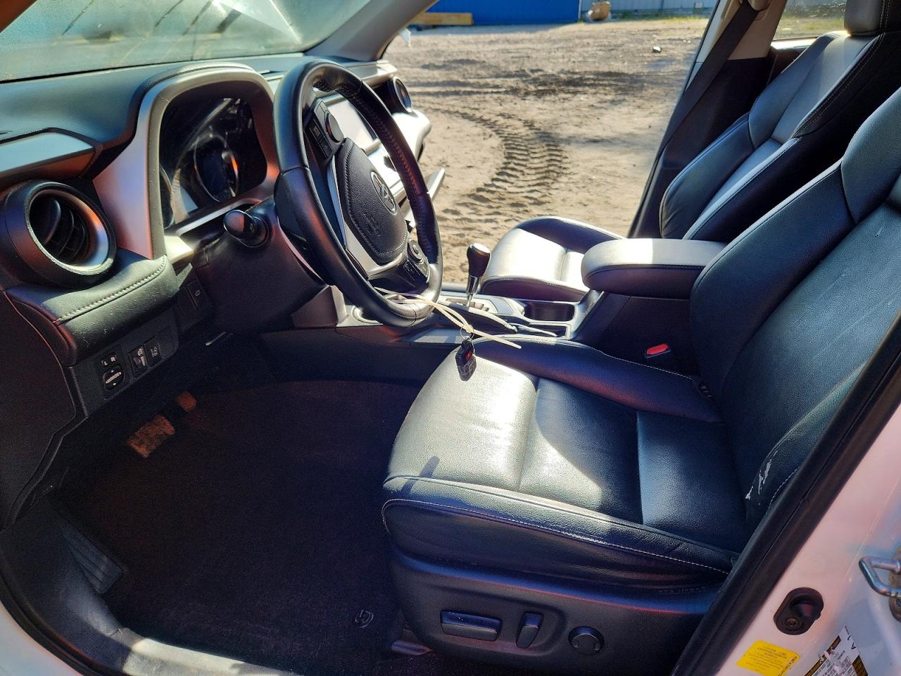 2016 TOYOTA RAV4