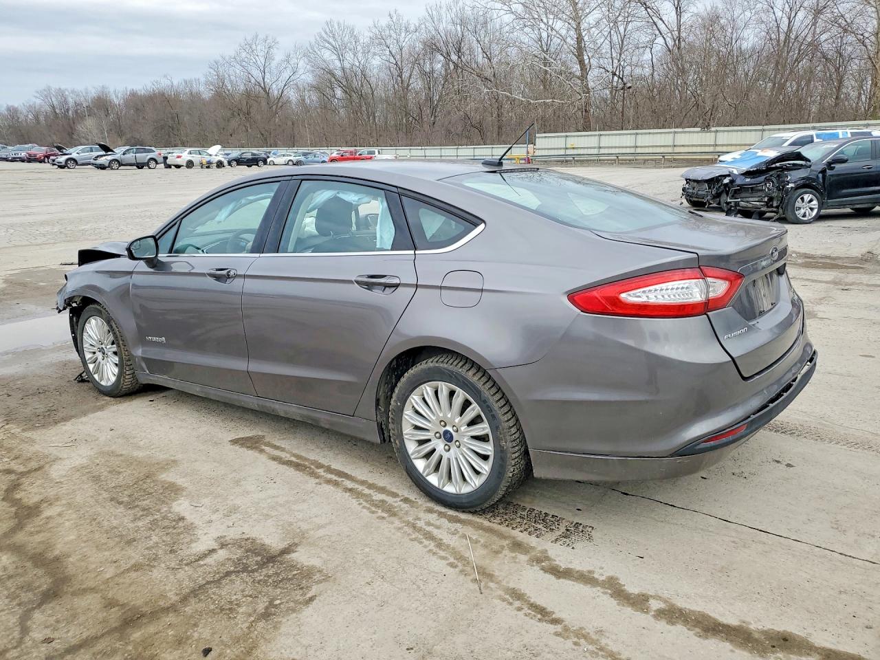 2013 FORD FUSION