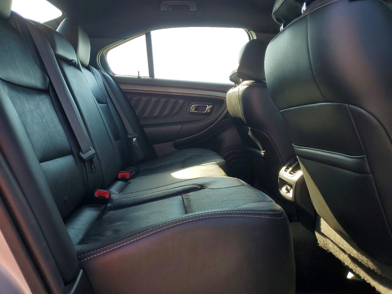 2016 FORD TAURUS