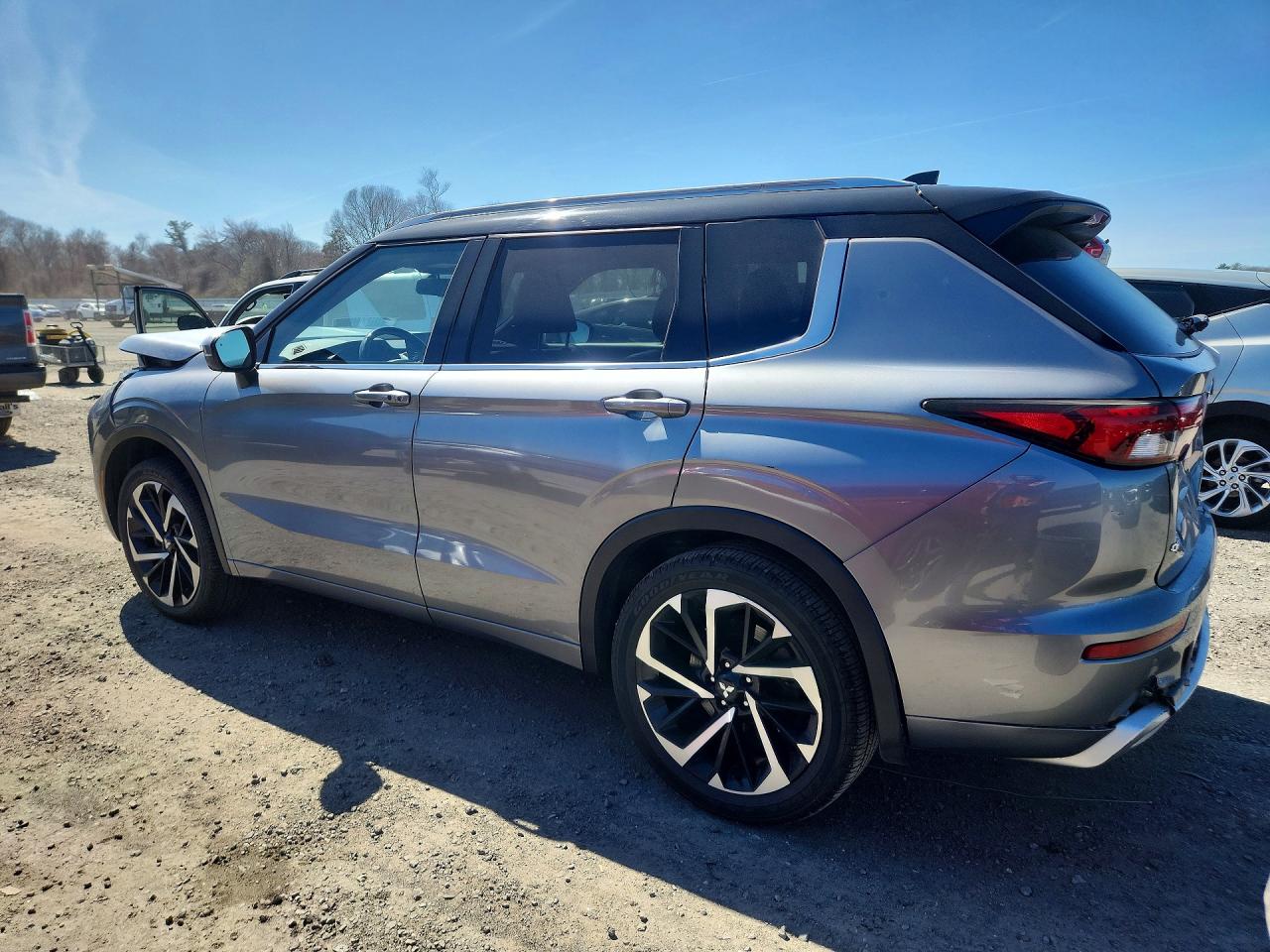 2024 MITSUBISHI OUTLANDER