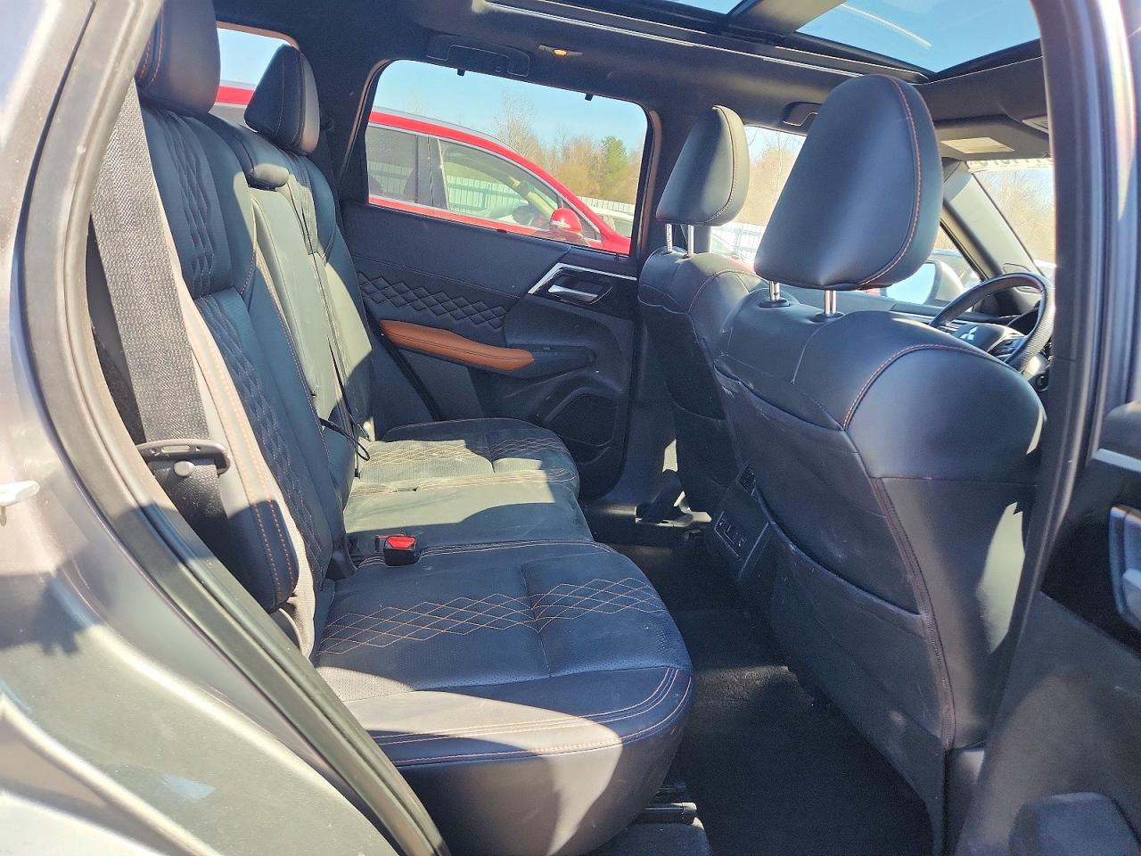 2024 MITSUBISHI OUTLANDER