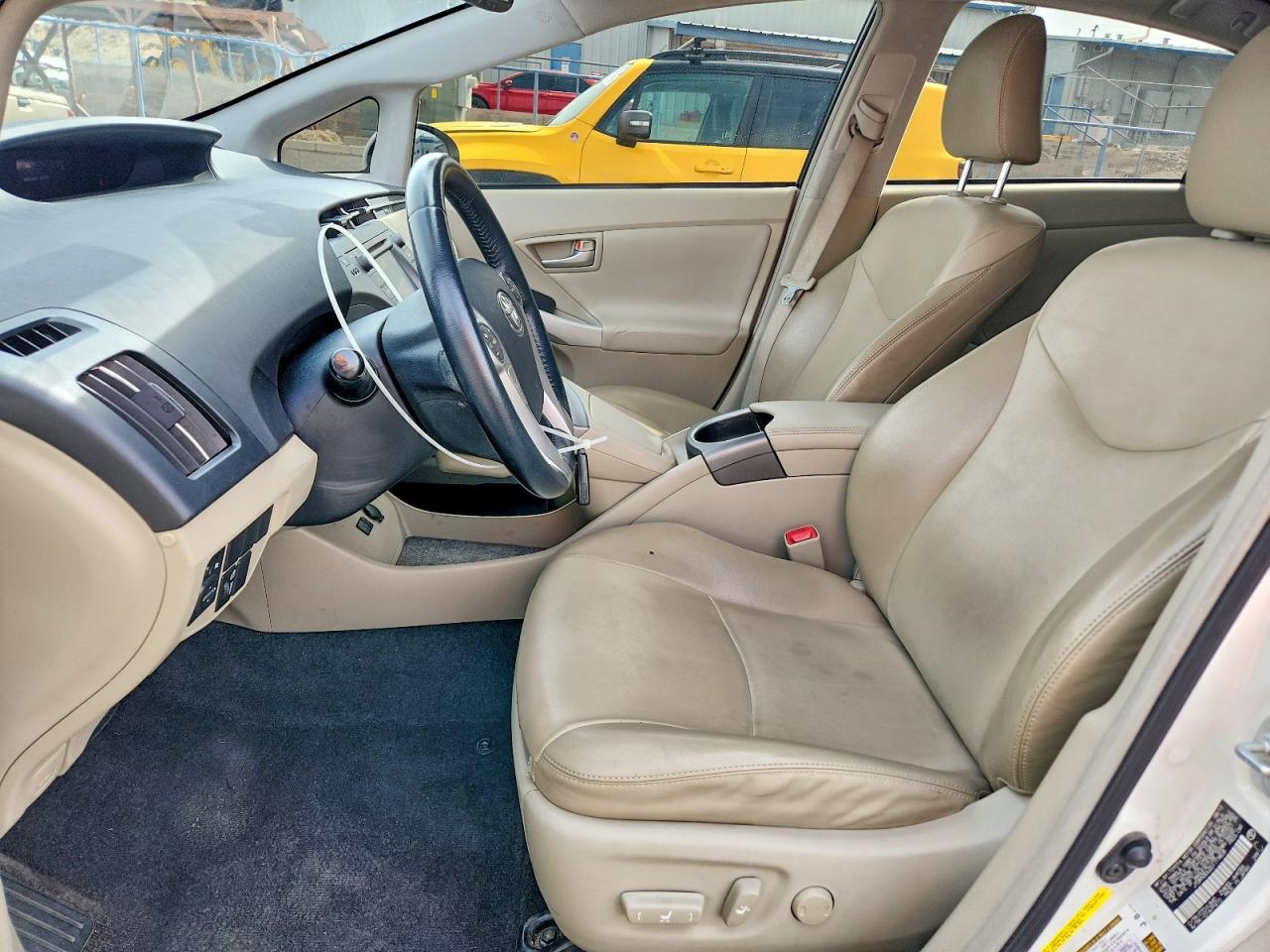 2013 TOYOTA PRIUS