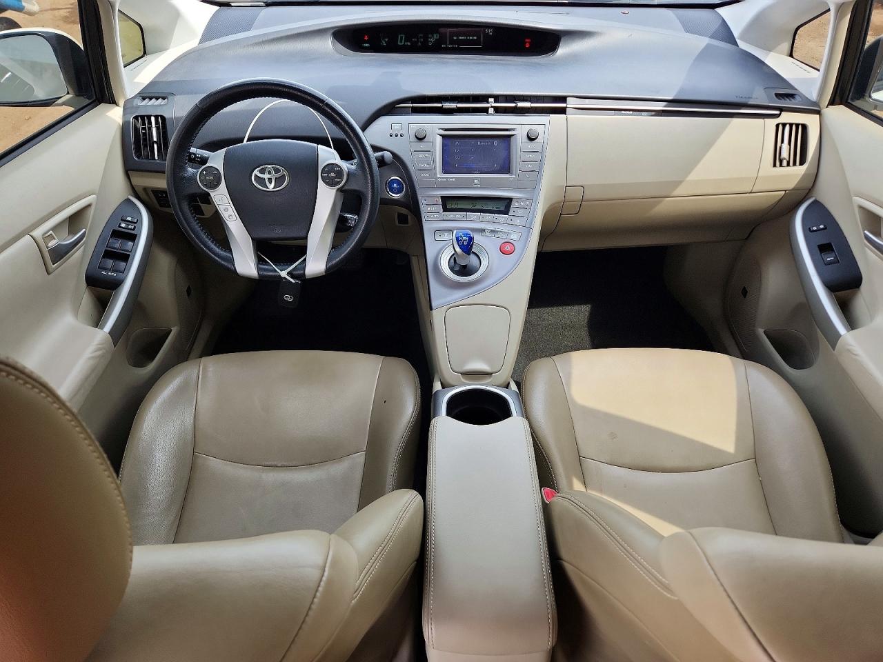2013 TOYOTA PRIUS