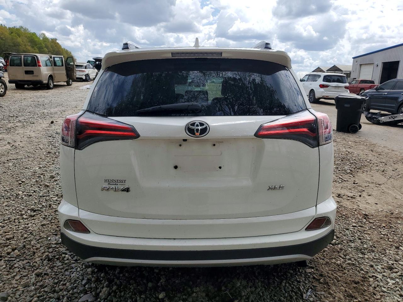 2016 TOYOTA RAV4