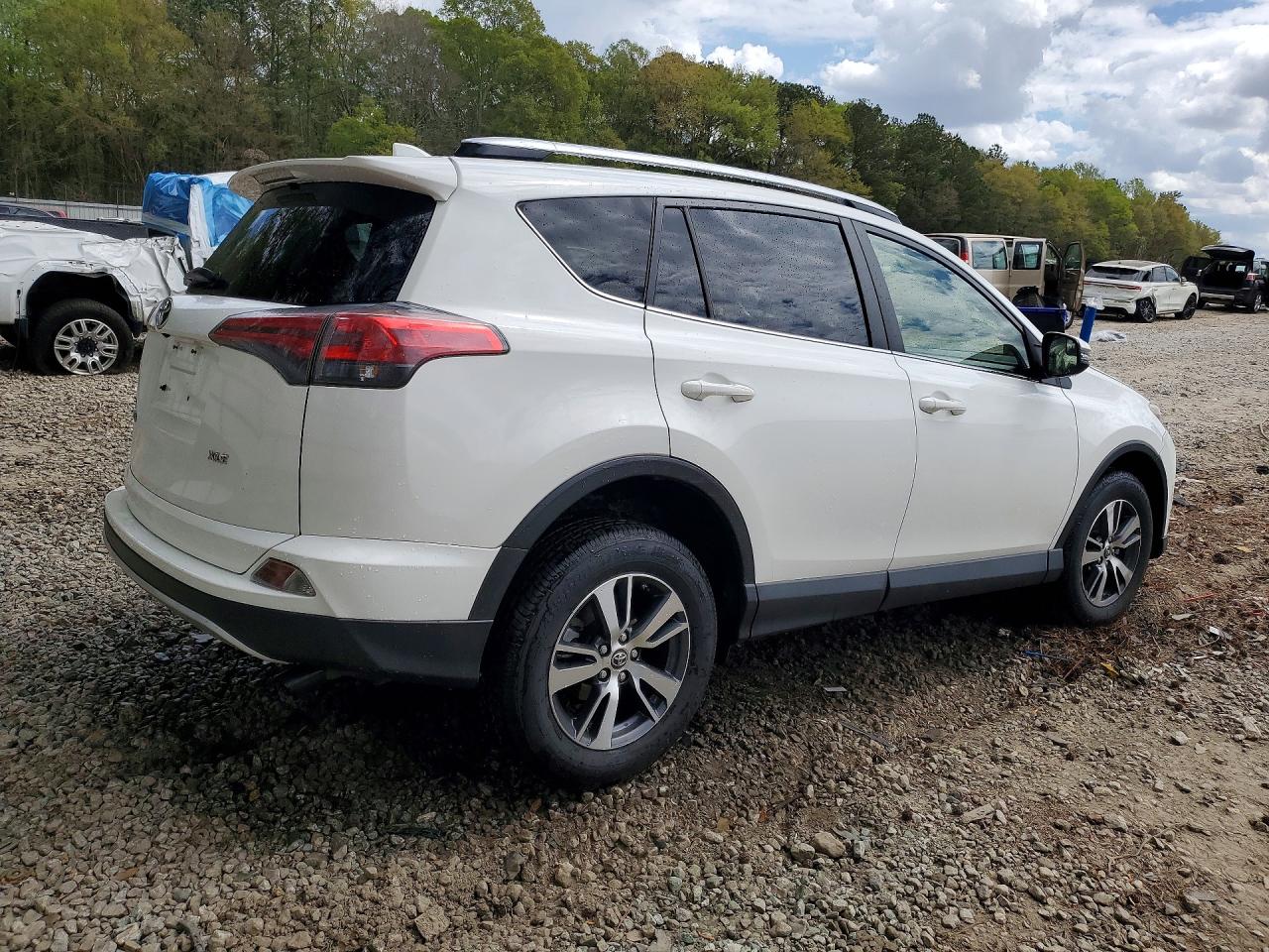 2016 TOYOTA RAV4