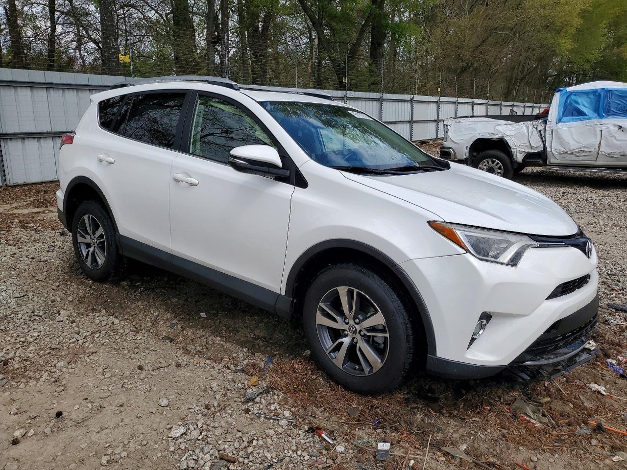 2016 TOYOTA RAV4