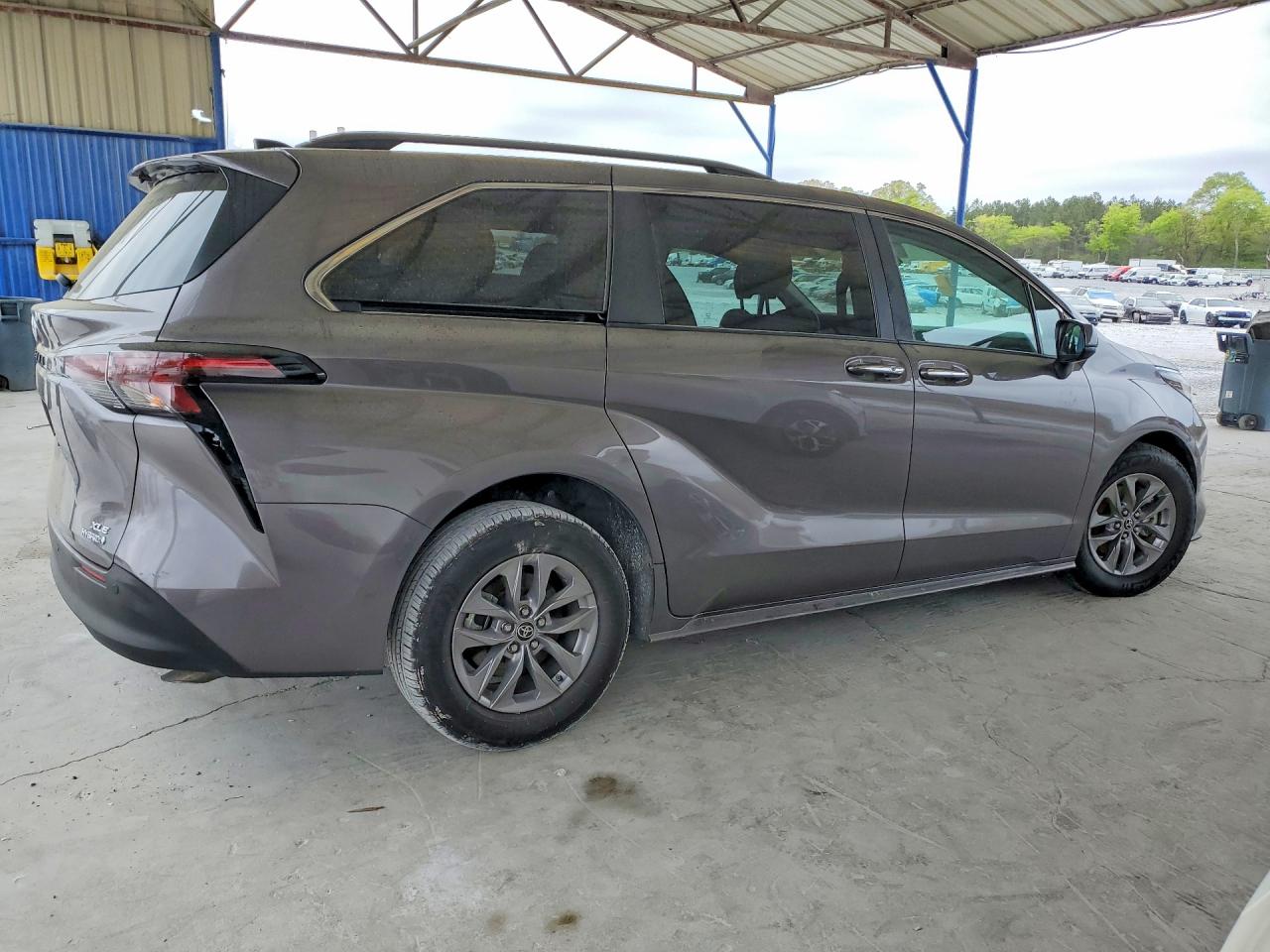 2024 TOYOTA SIENNA