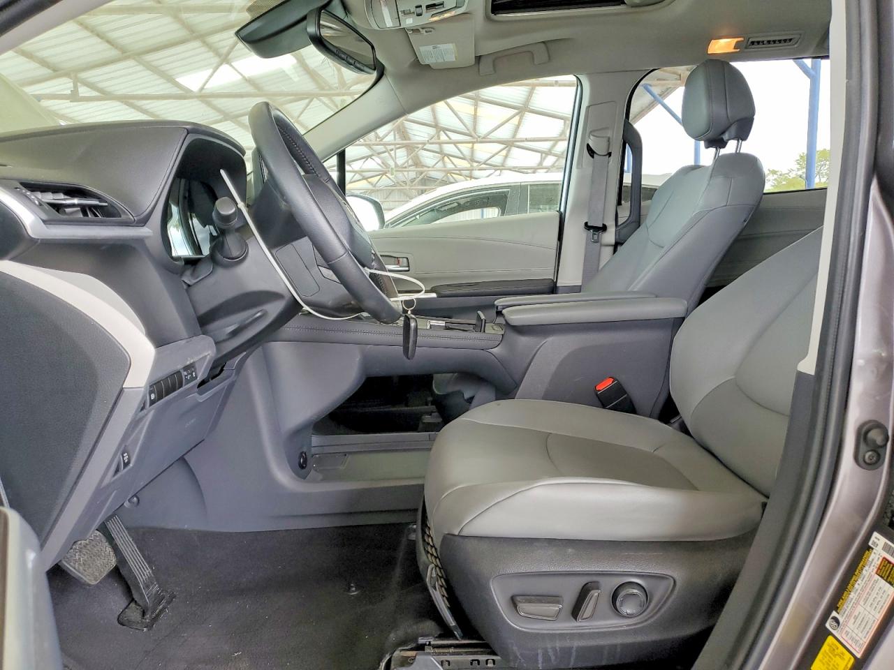 2024 TOYOTA SIENNA