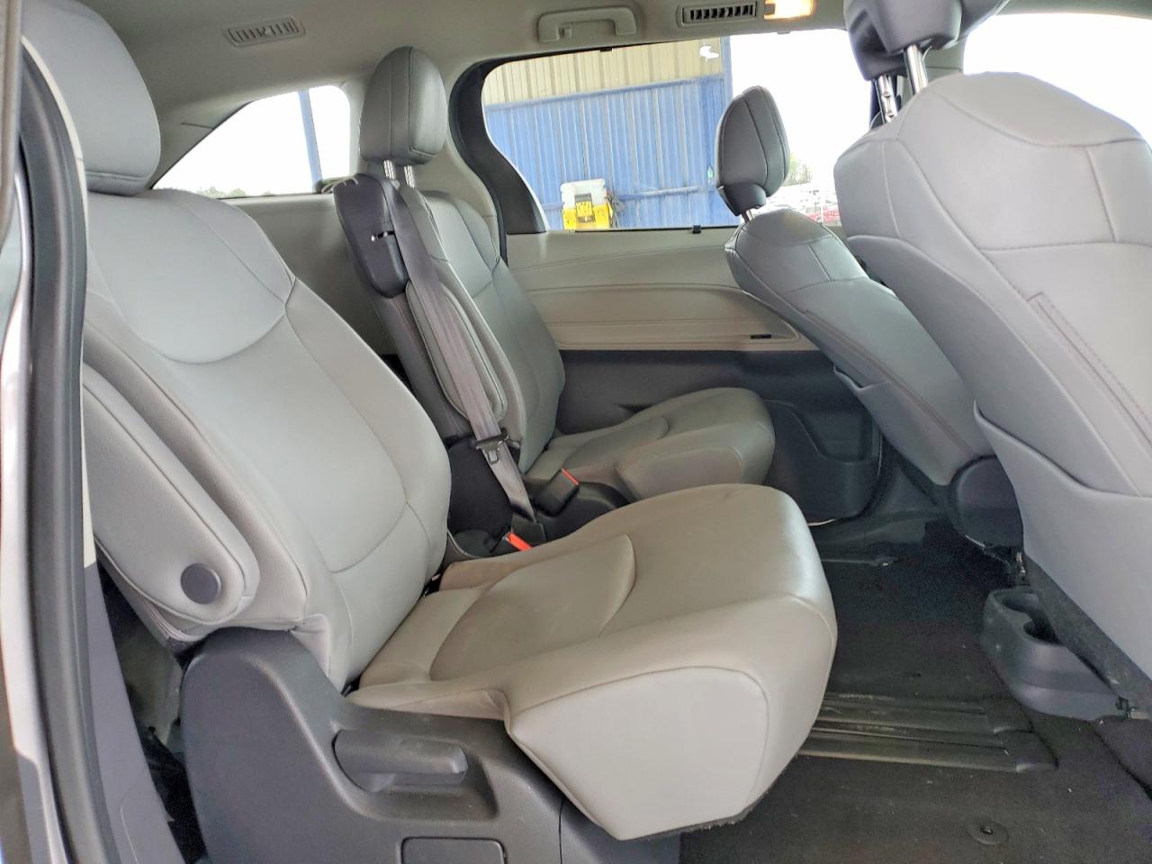 2024 TOYOTA SIENNA