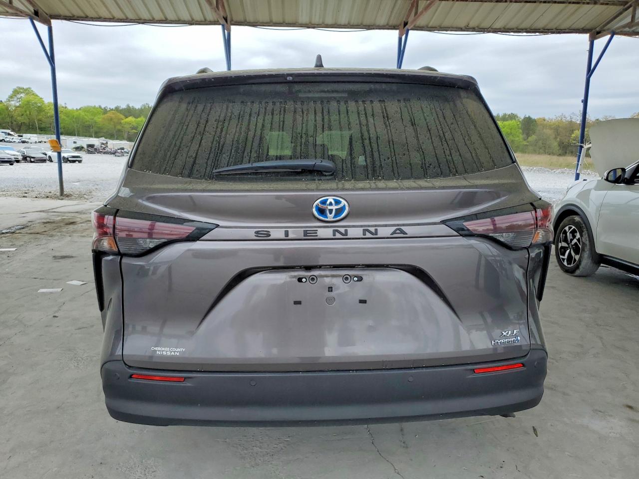2024 TOYOTA SIENNA