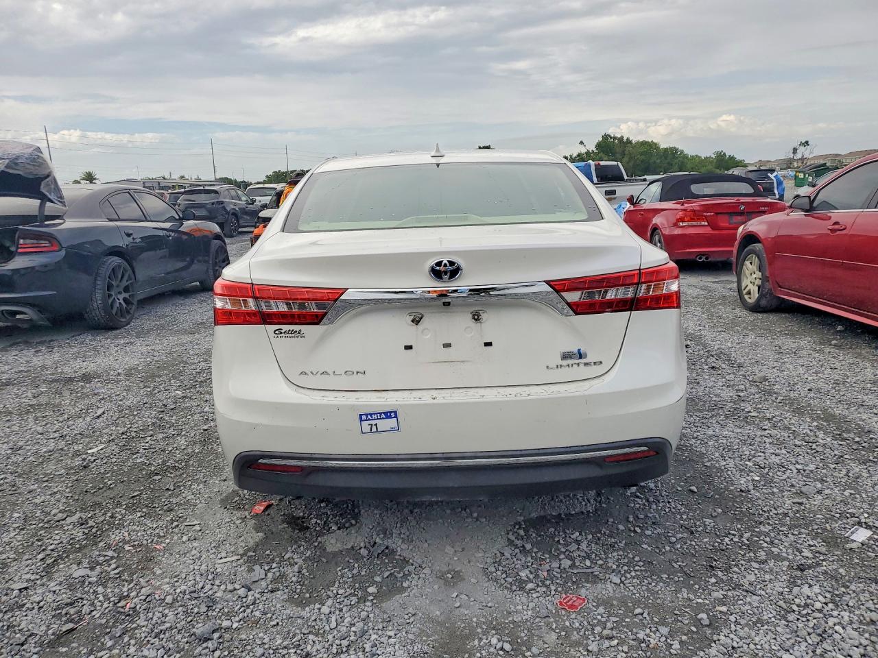 2014 TOYOTA AVALON