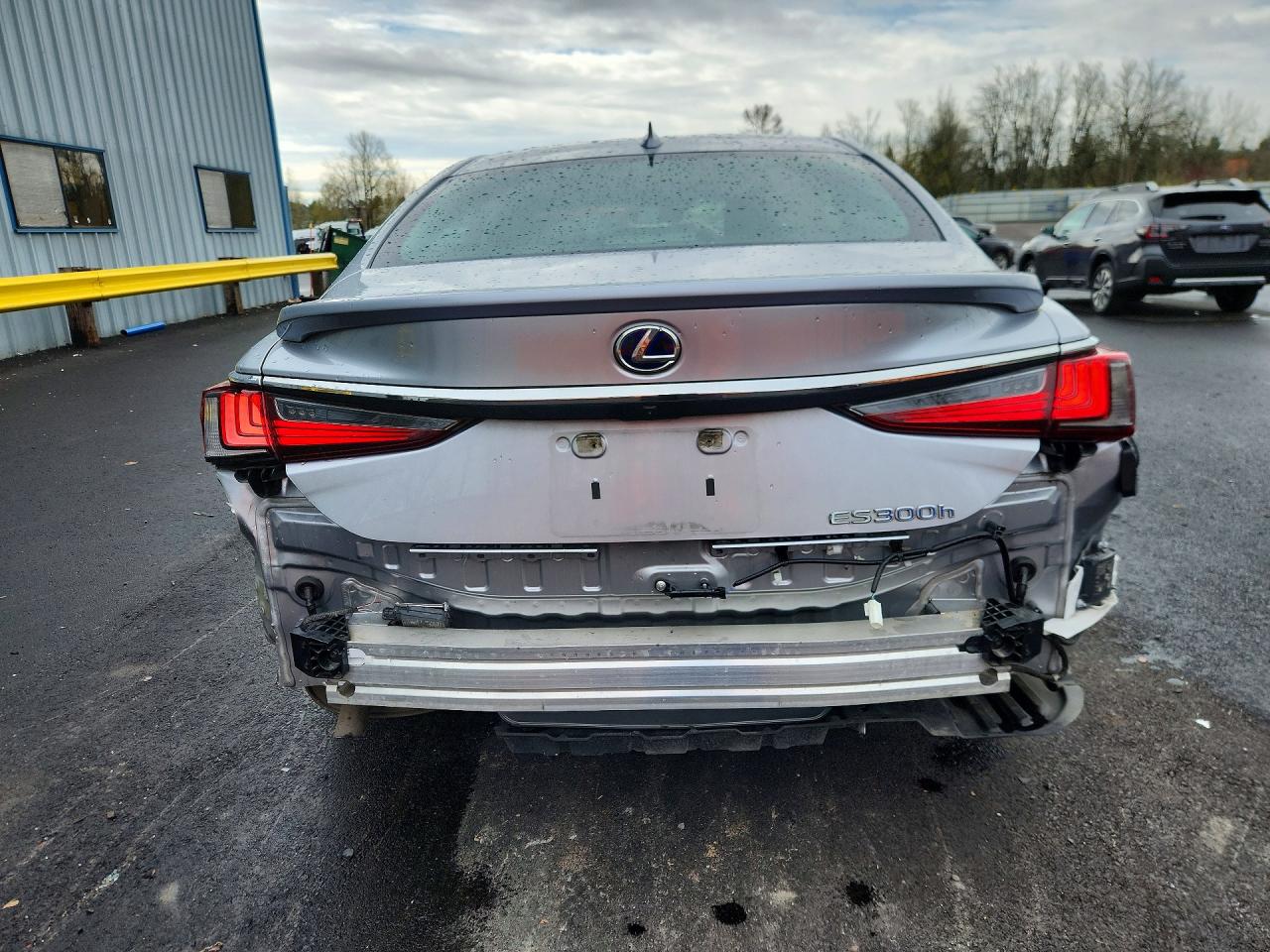 2022 LEXUS ES300