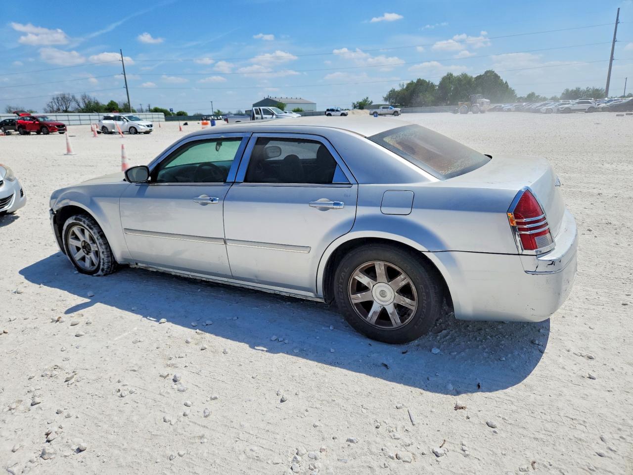 2005 CHRYSLER 300