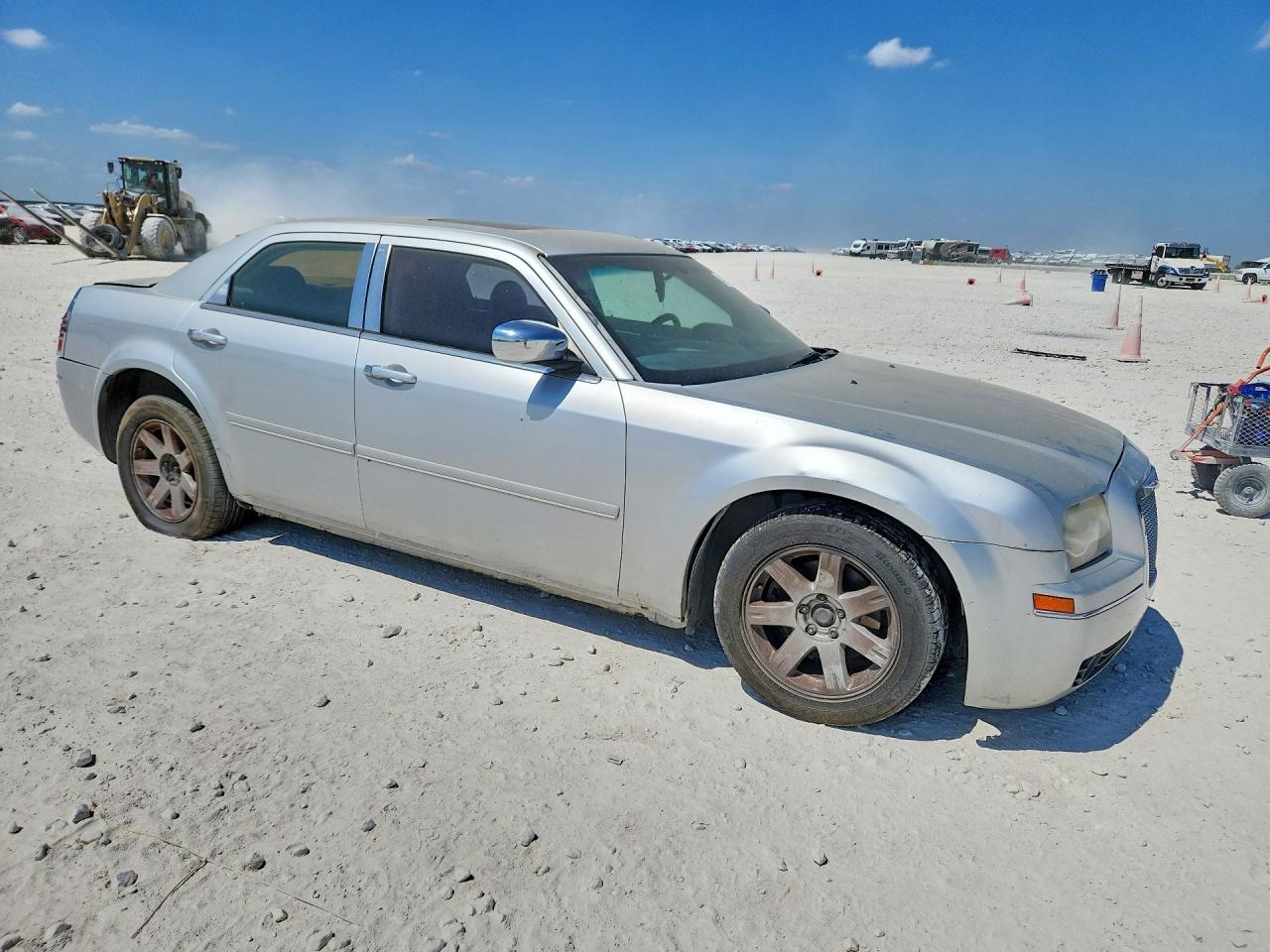 2005 CHRYSLER 300