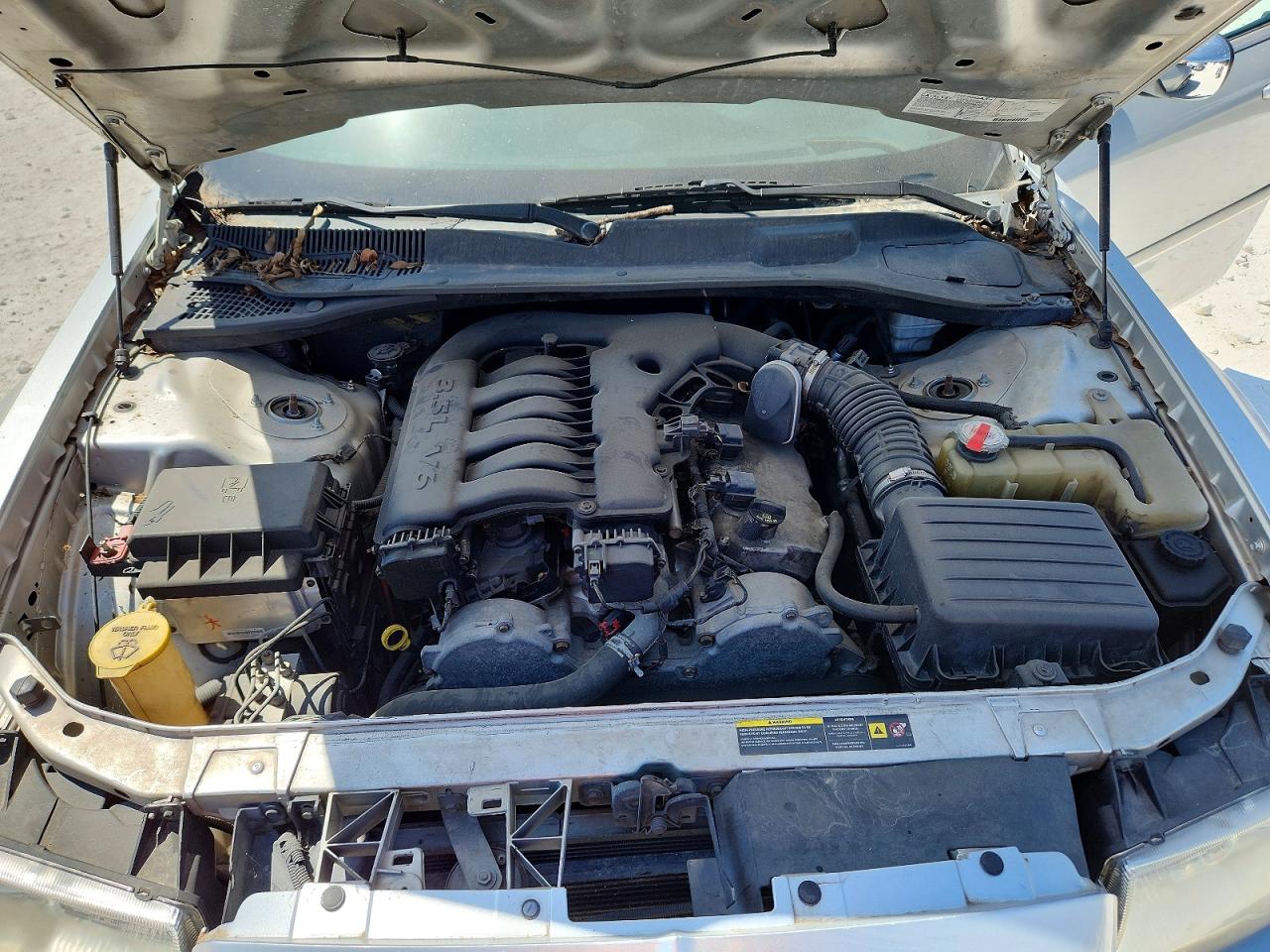 2005 CHRYSLER 300