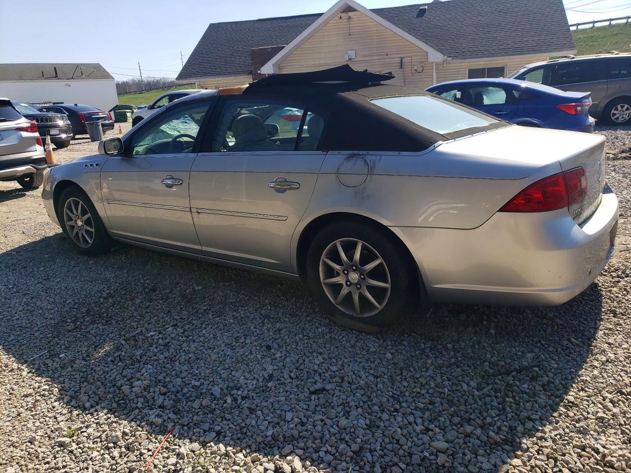 2011 BUICK LUCERNE