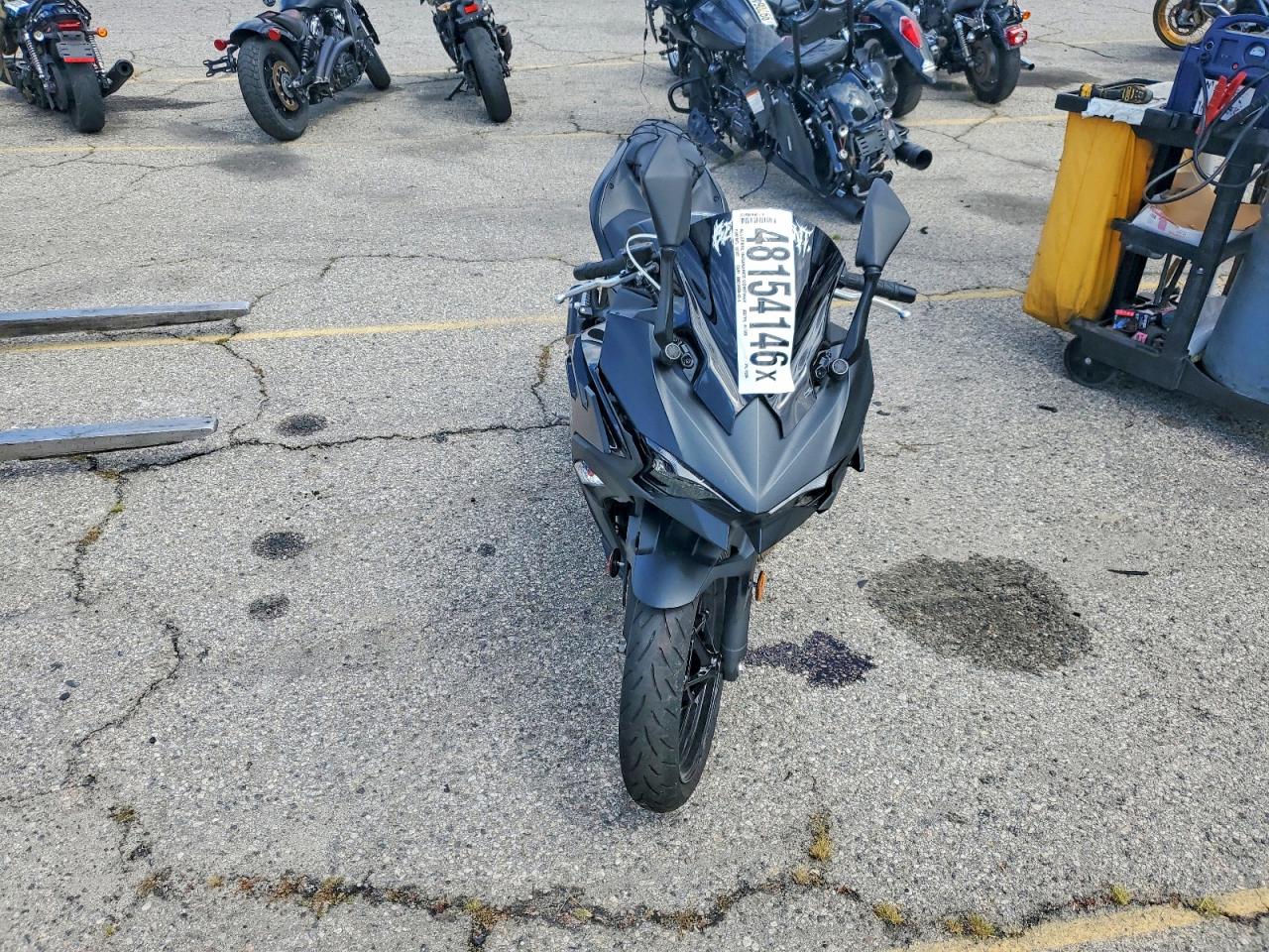 2026 KAWASAKI EX