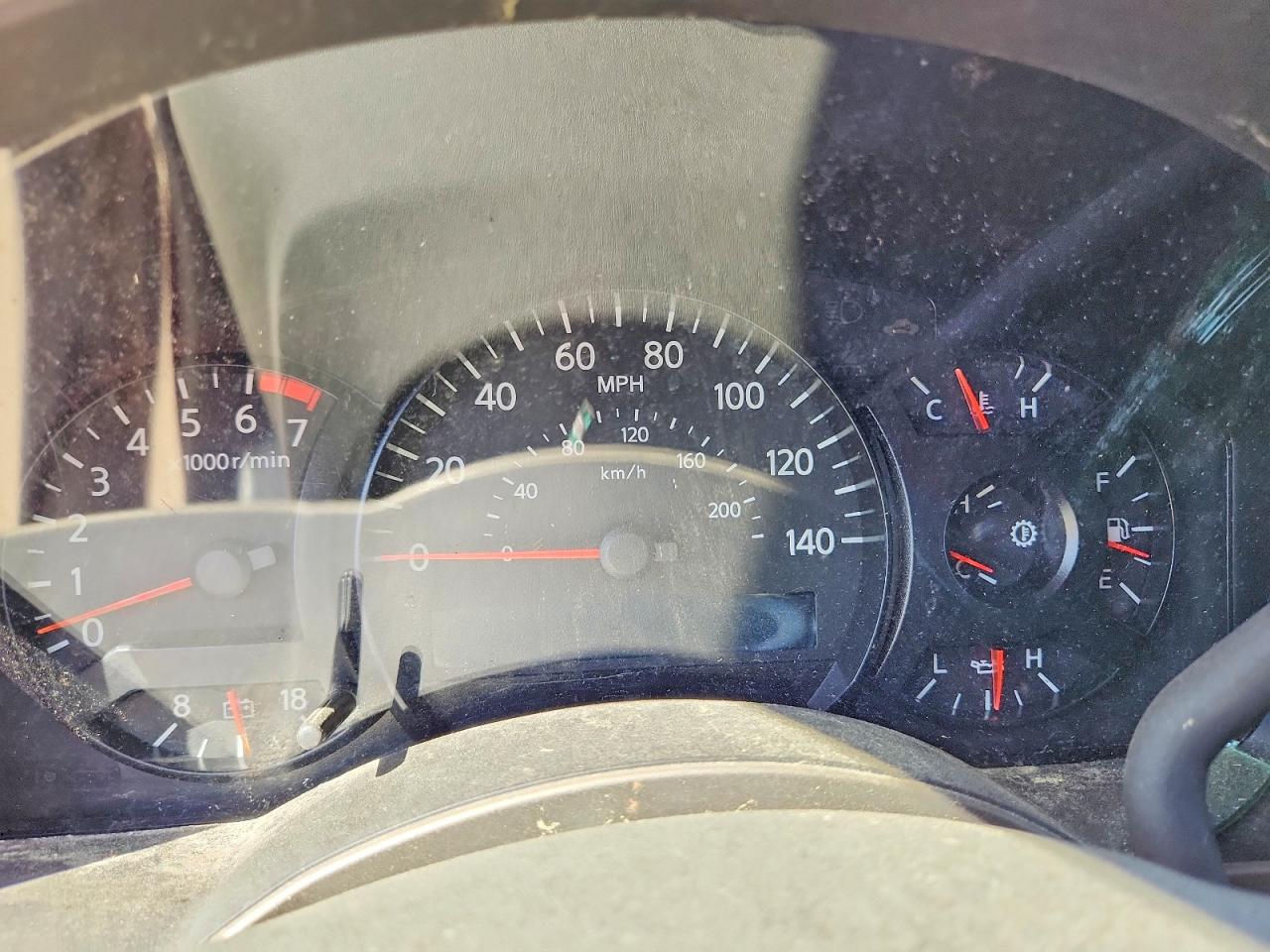 2004 NISSAN TITAN
