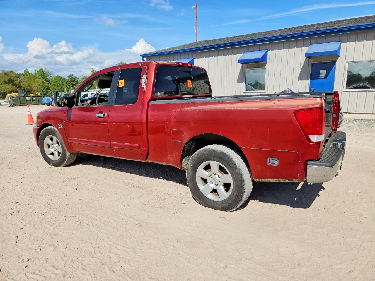 2004 NISSAN TITAN