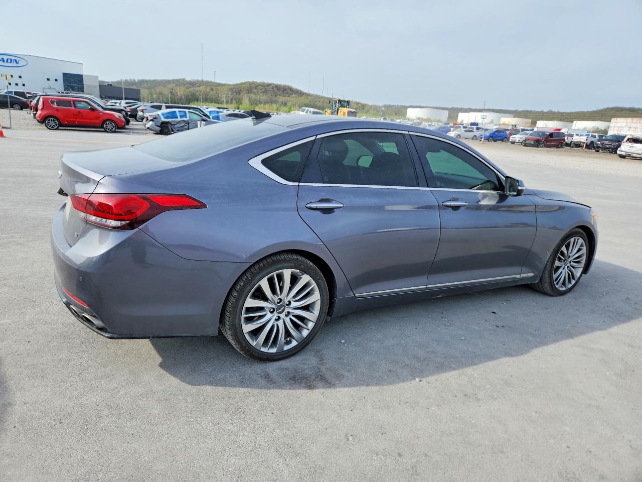 2015 HYUNDAI GENESIS