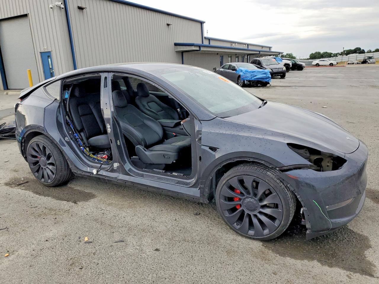 2024 TESLA MODEL Y