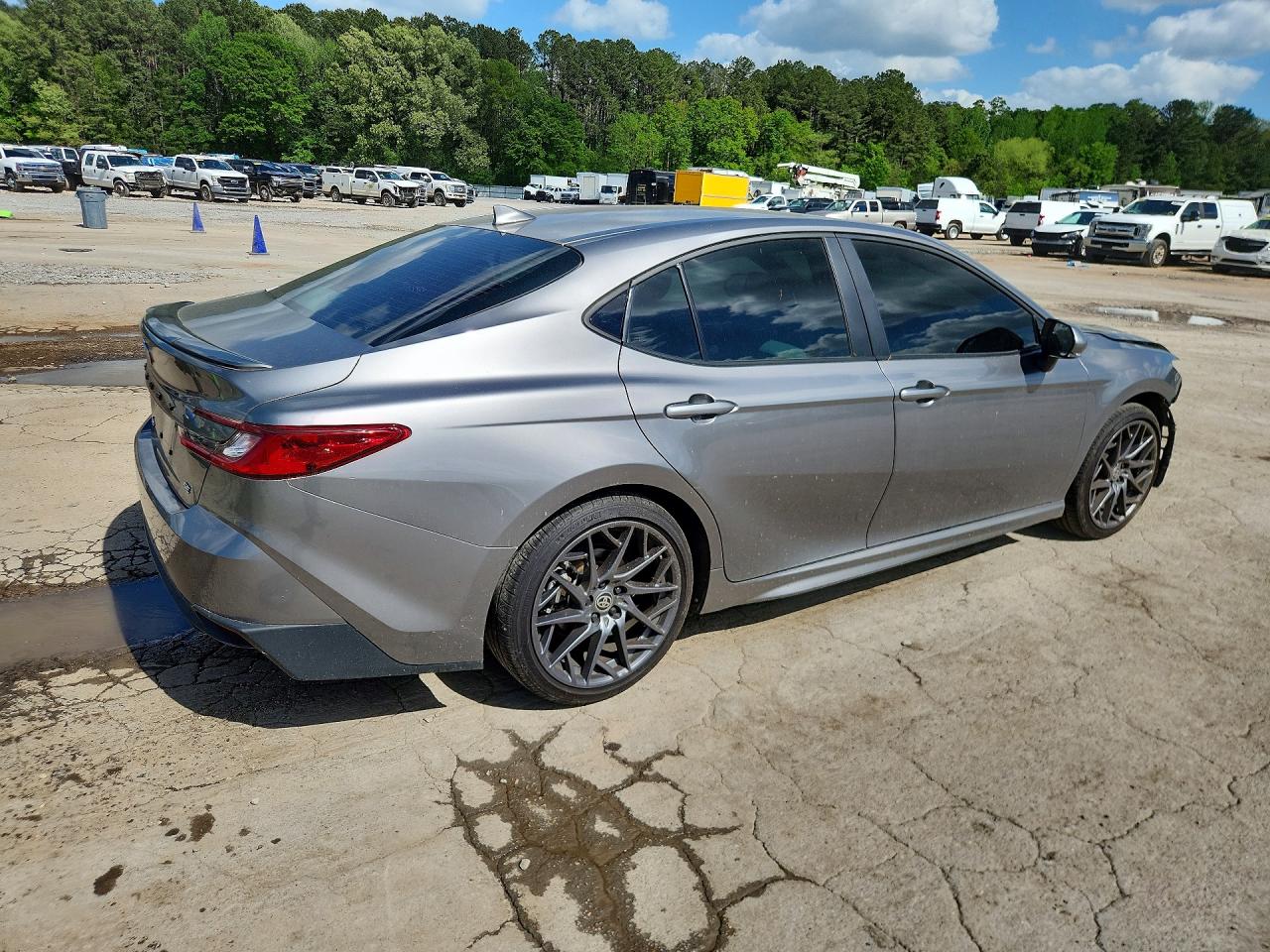 2025 TOYOTA CAMRY